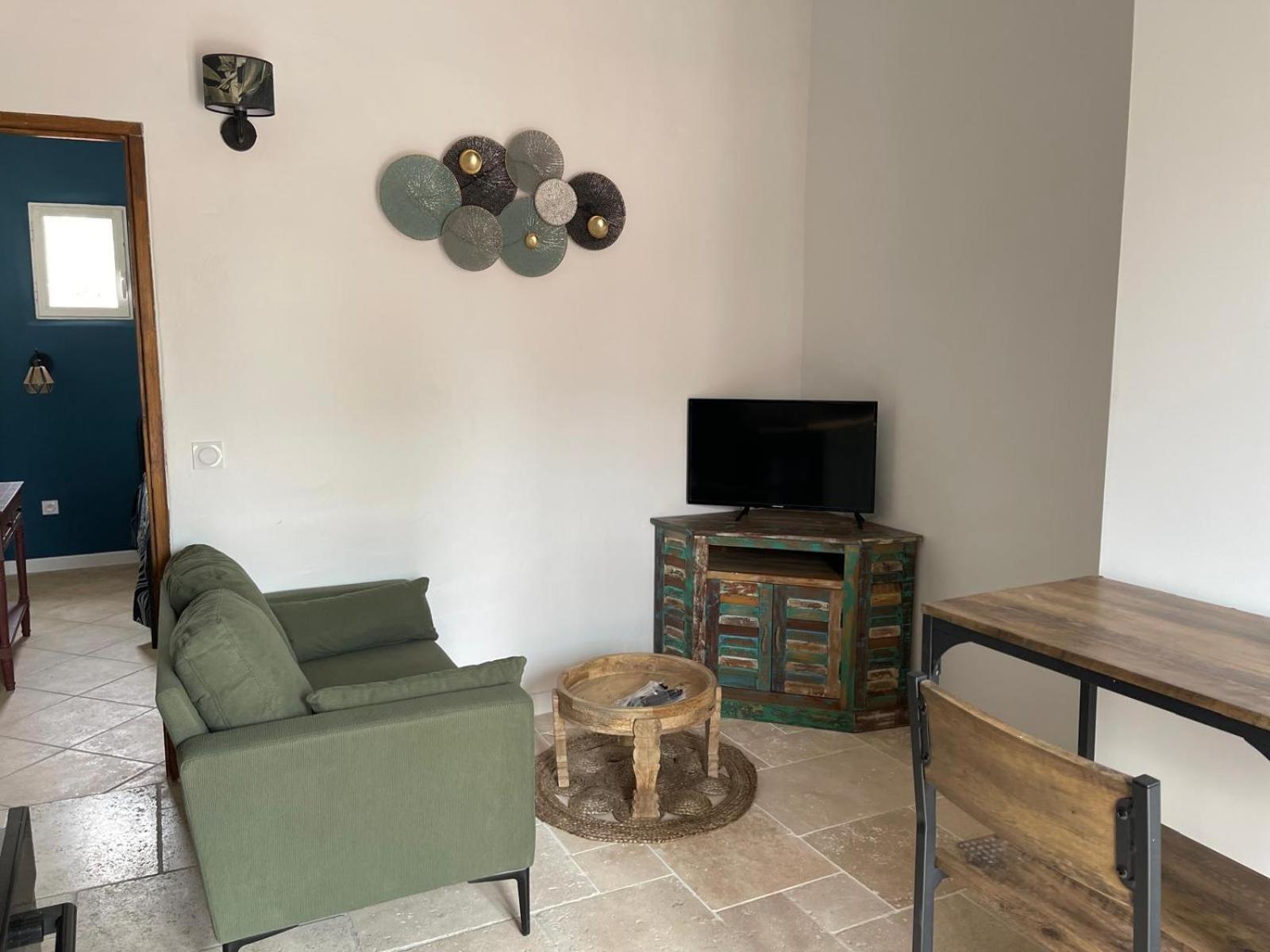 La Casa Bella Aparthotel Gignac-la-Nerthe ภายนอก รูปภาพ