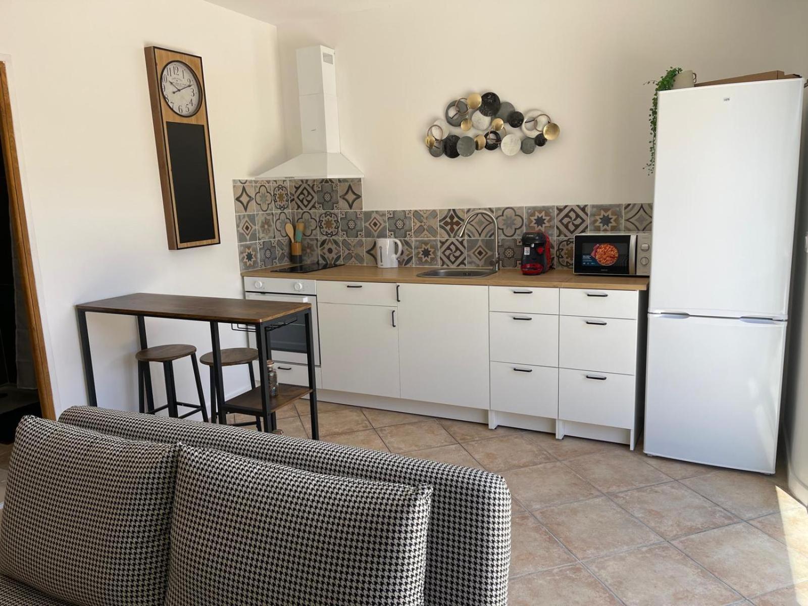La Casa Bella Aparthotel Gignac-la-Nerthe ภายนอก รูปภาพ